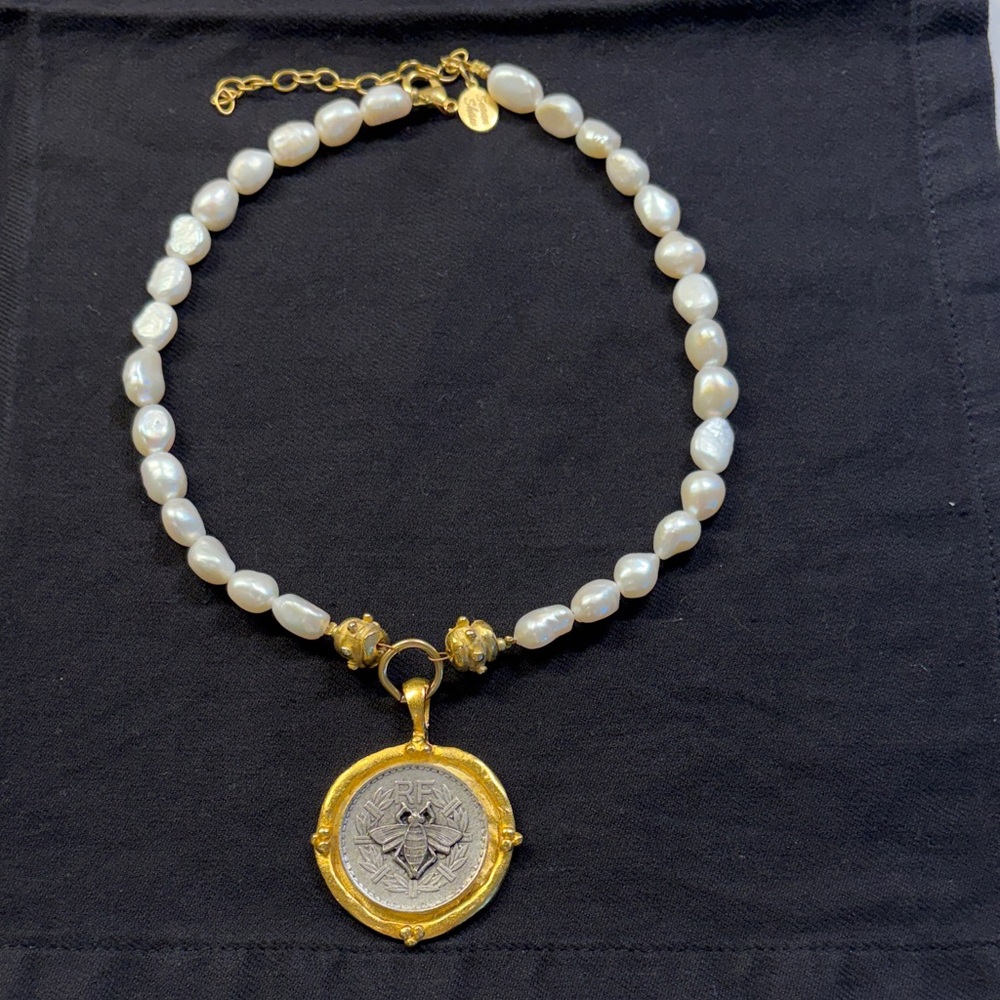 Susan Shaw Bee Intaglio Pearl Necklace